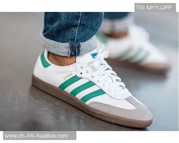 足球鞋日常穿着的舒适性与搭配技巧探讨 足球鞋日常穿着的舒适性与搭配技巧探讨